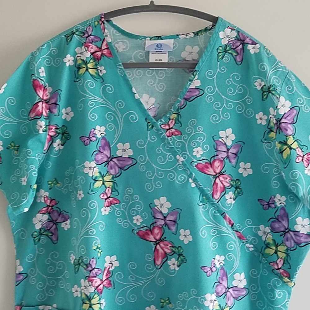 Scrubs Utility Top